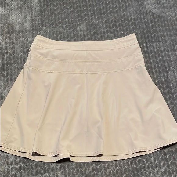 Izod Pants - Women's‎ Izod Tan Adjustable Flow Golf Skort Size 10.